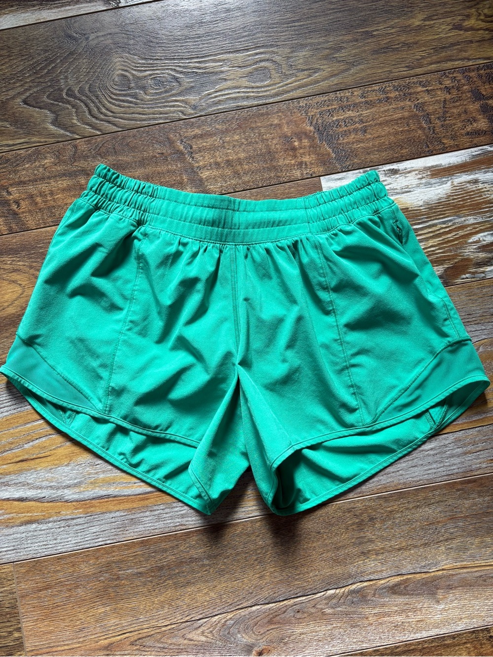 lululemon athletica Women's Athletic Shorts in Bright Green